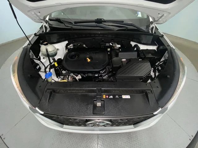 Used 2021 White Hyundai Value image 24