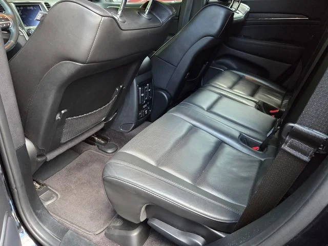 Used 2018 Black Jeep Overland image 6