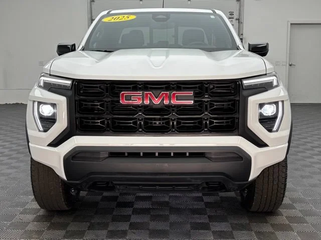 Used 2025 Summit White GMC Elevation image 11