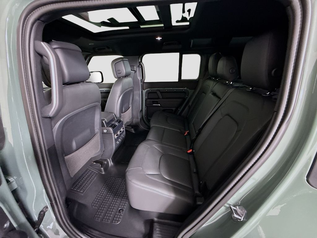 New 2026 Keswick Green Land Rover Trophy Edition Deep Sandglow image 23