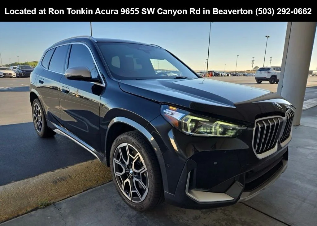 Used 2023 Jet Black BMW xDrive28i image 1