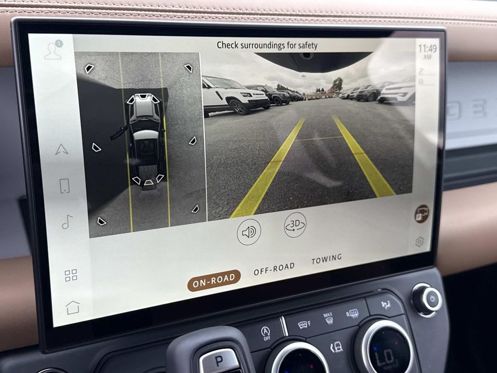 New 2026 Fuji White Land Rover X-Dynamic SE image 4