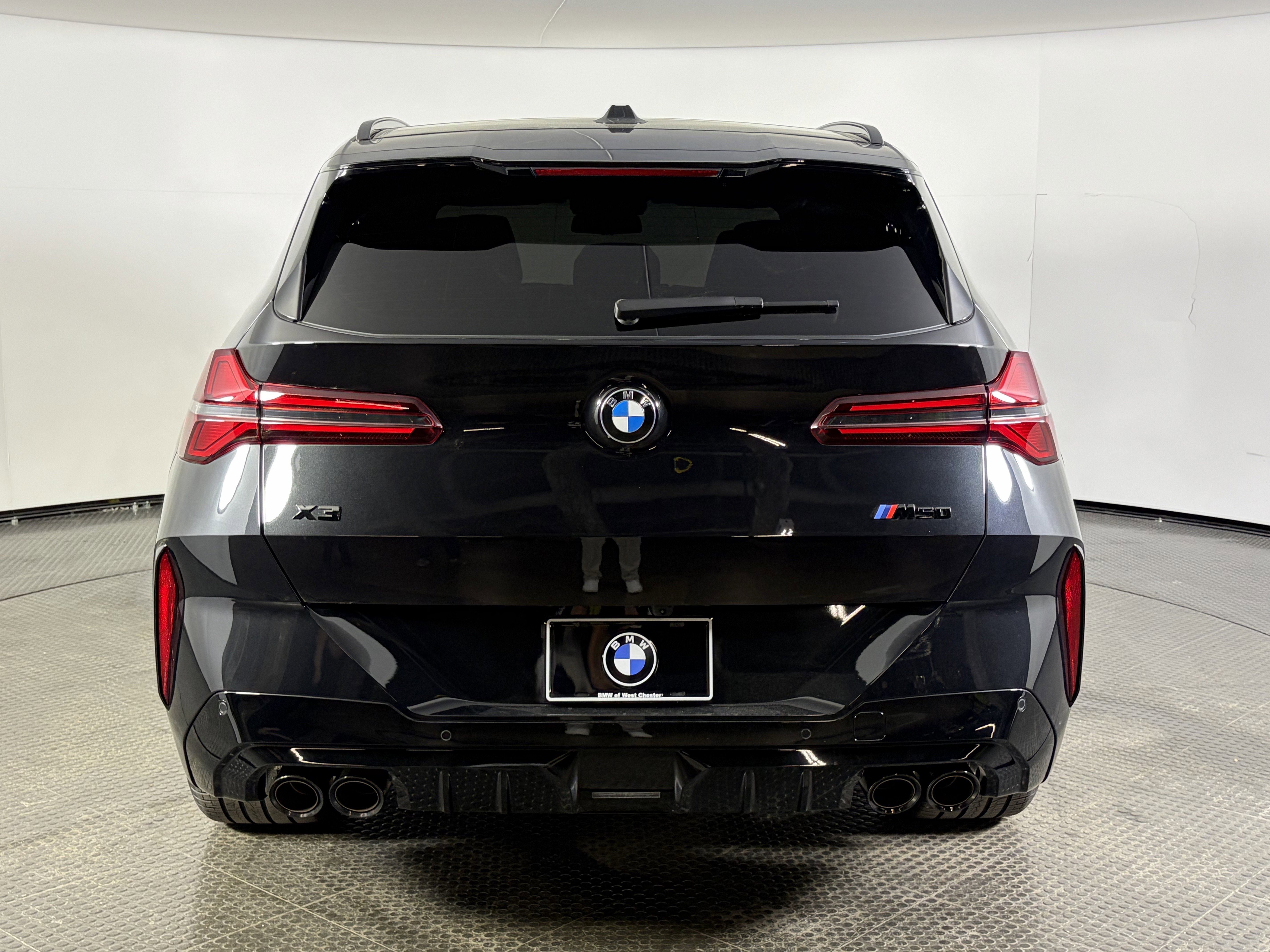 Used 2026 Black Sapphire Metallic BMW M50 xDrive image 7