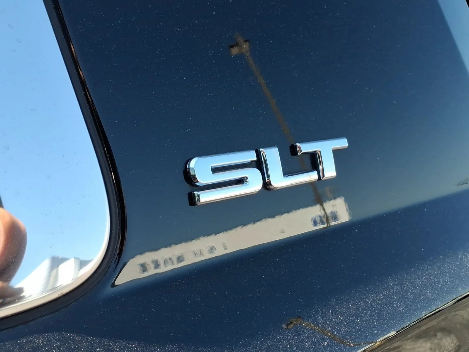 Used 2020 Onyx Black GMC SLT image 25