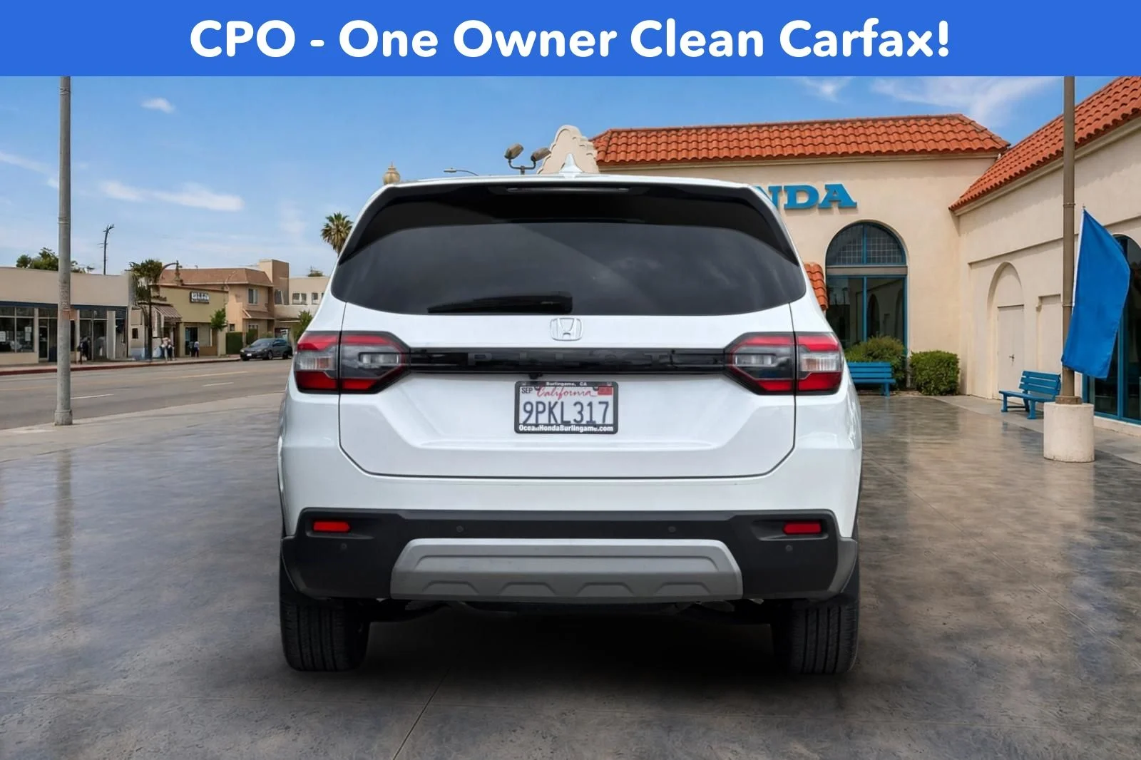 Certified Used 2025 Platinum White Pearl Honda EX-L image 5