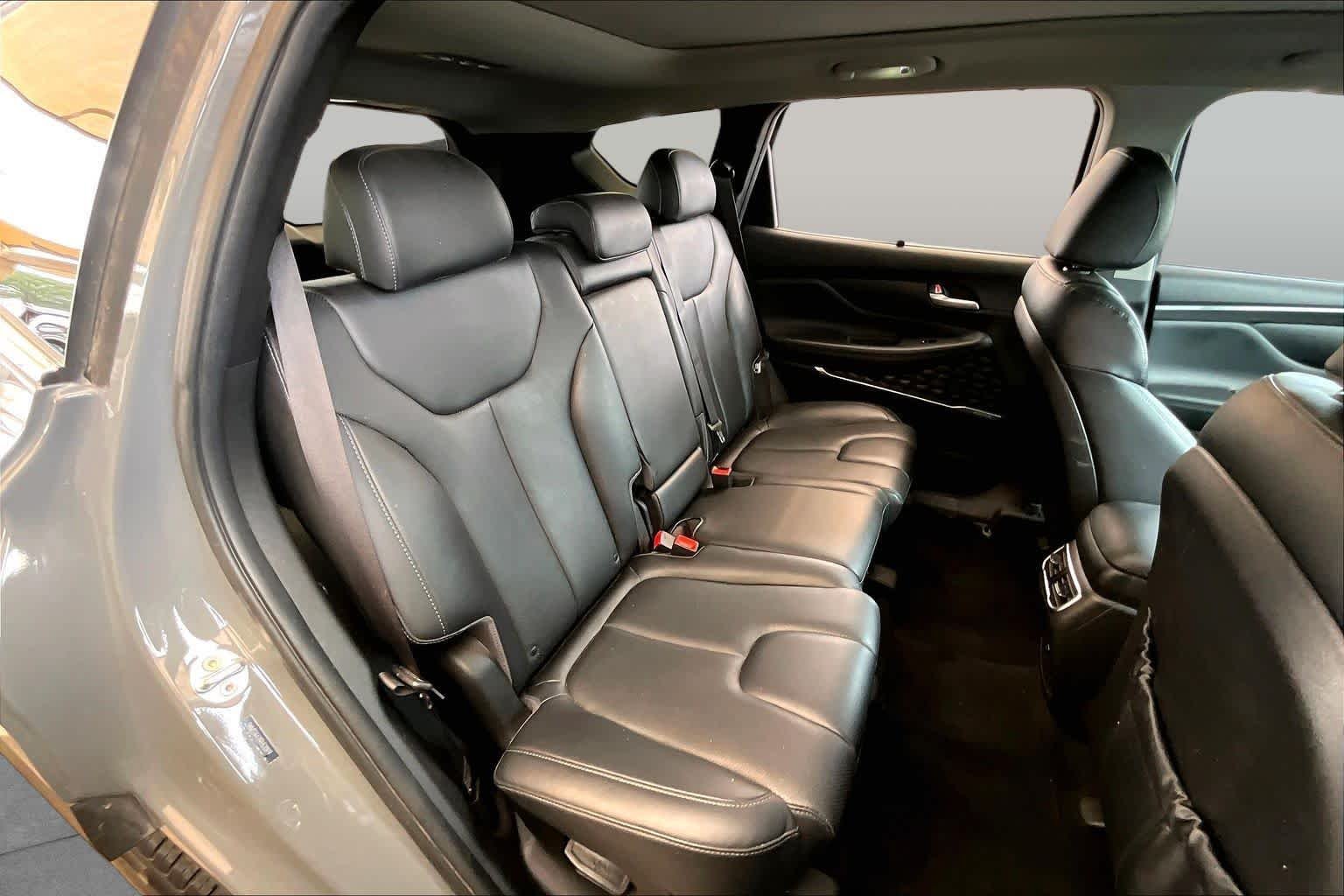 Used 2023 Hampton Gray Hyundai SEL image 19