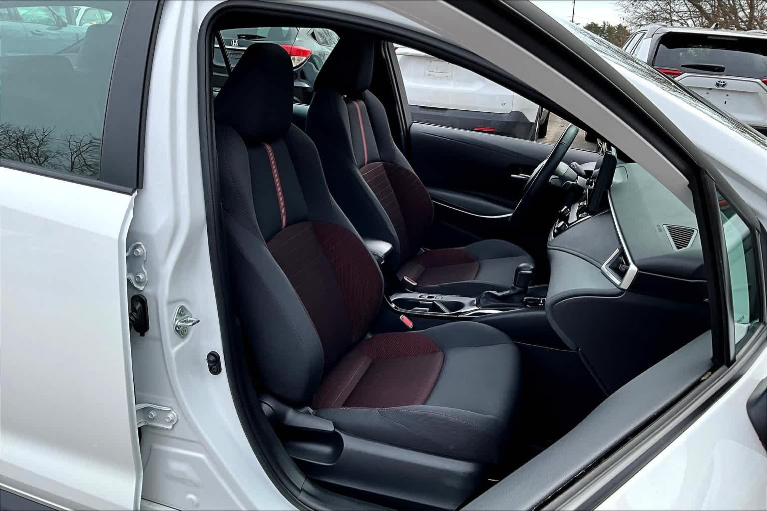 Used 2024 Ice Cap Toyota SE image 7
