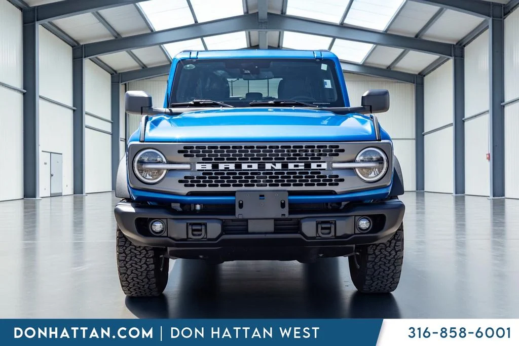 Used 2025 Blue Ford Badlands image 23