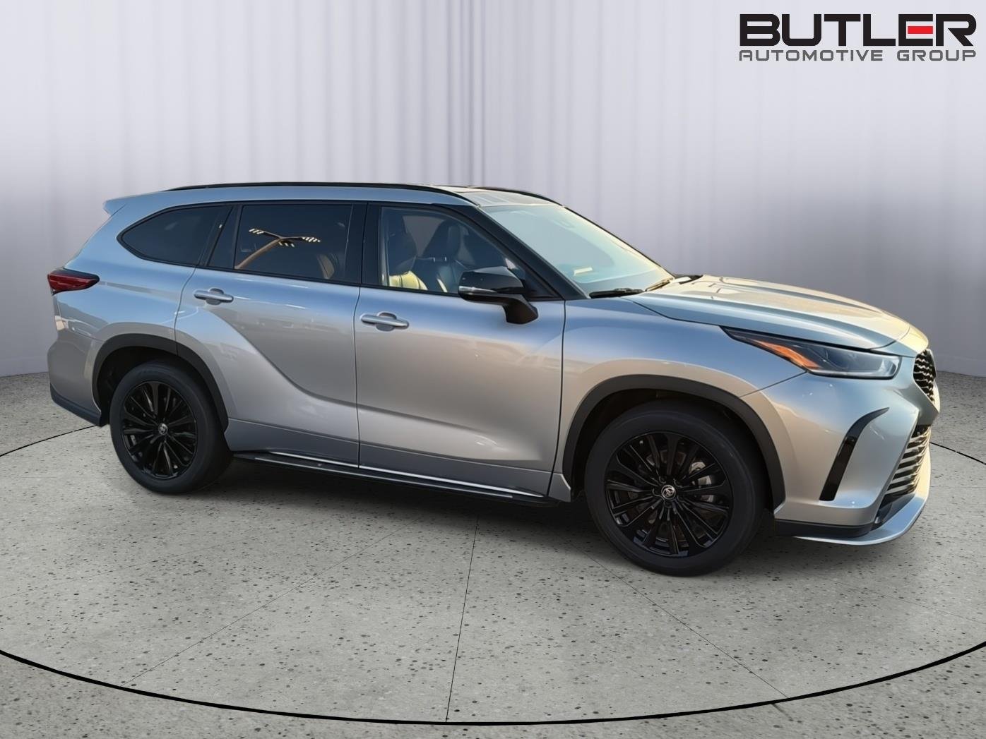 Used 2023 Celestial Silver Metallic Toyota XSE image 7