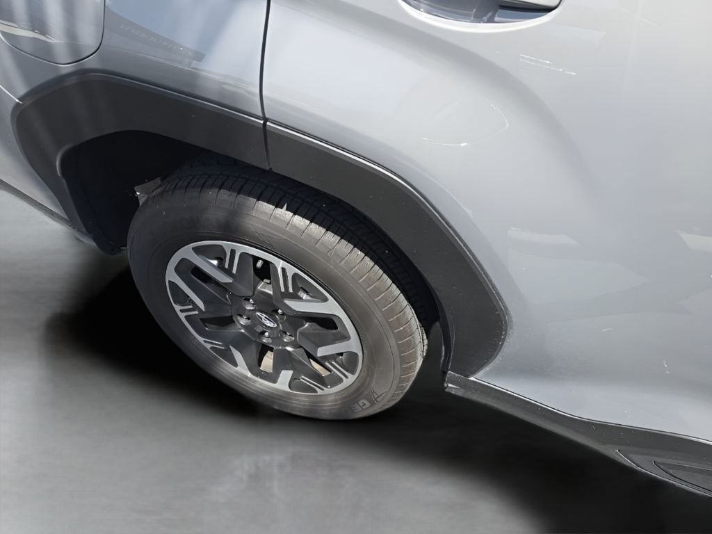 2025 Subaru Forester Premium - Photo 11