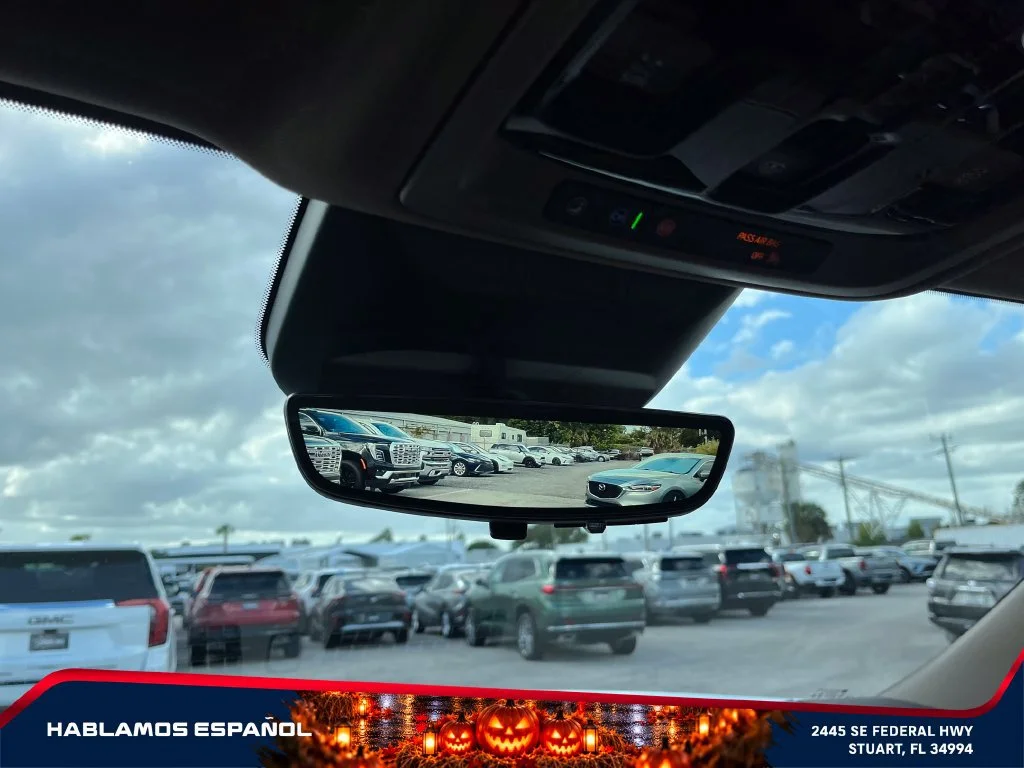 2027 GMC Yukon Denali - Photo 34