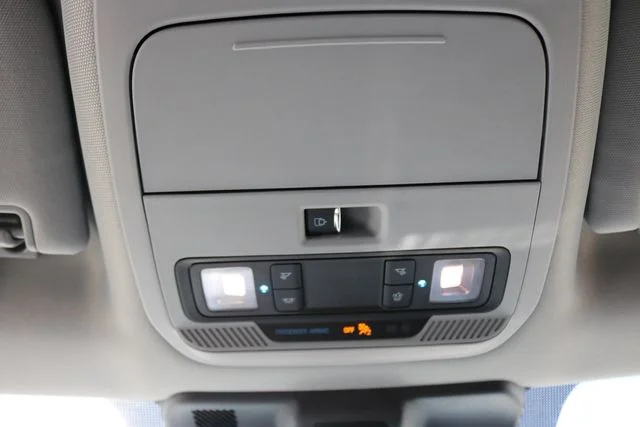 New 2026 Oxford White Ford XLT image 20
