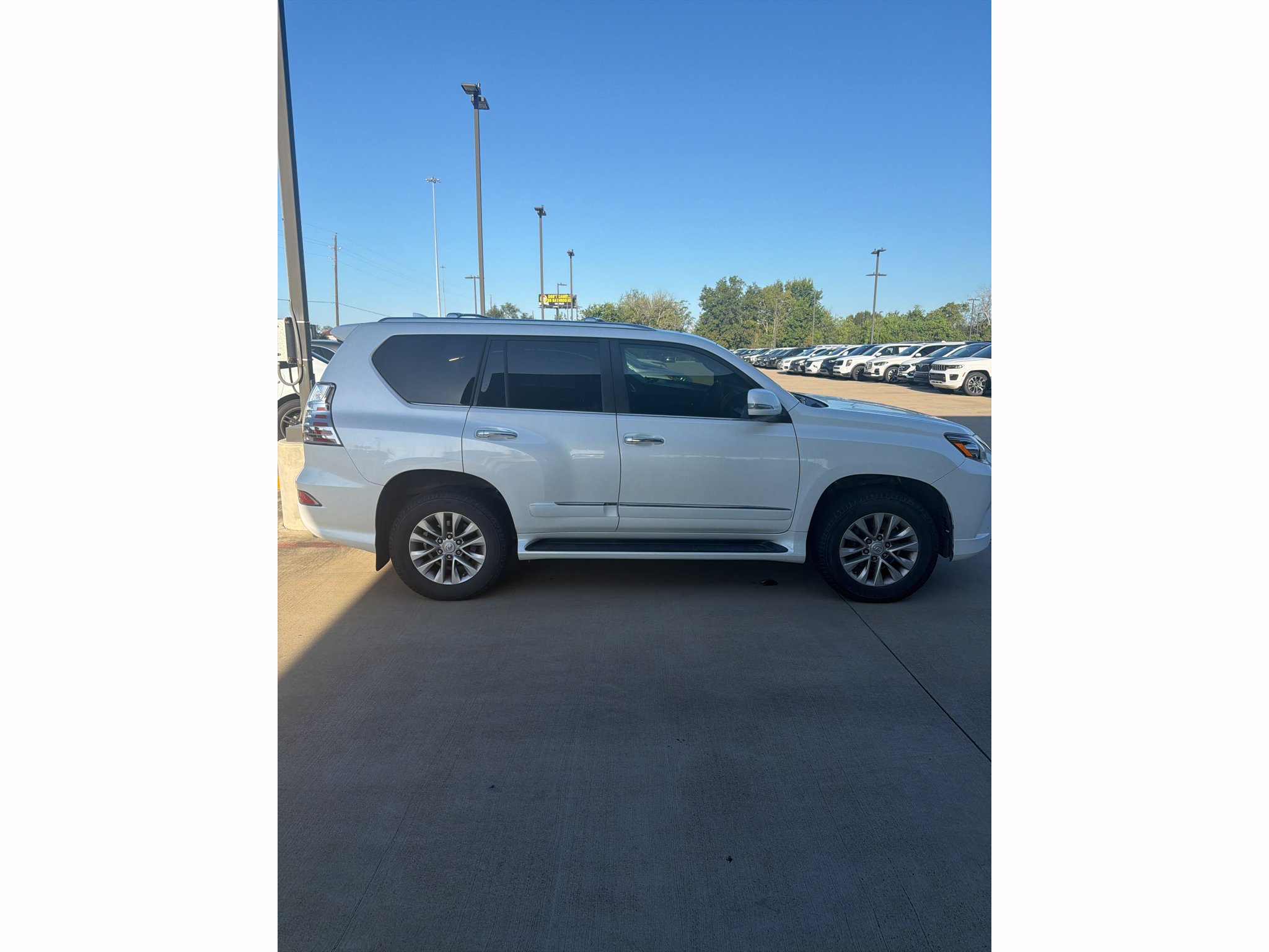 Used 2018 Starfire Pearl Lexus Premium image 6