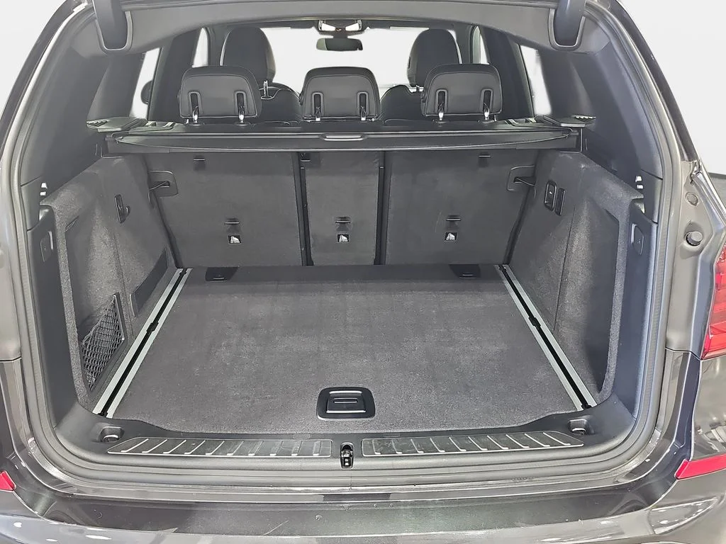 Used 2020 Gray BMW xDrive30i image 14