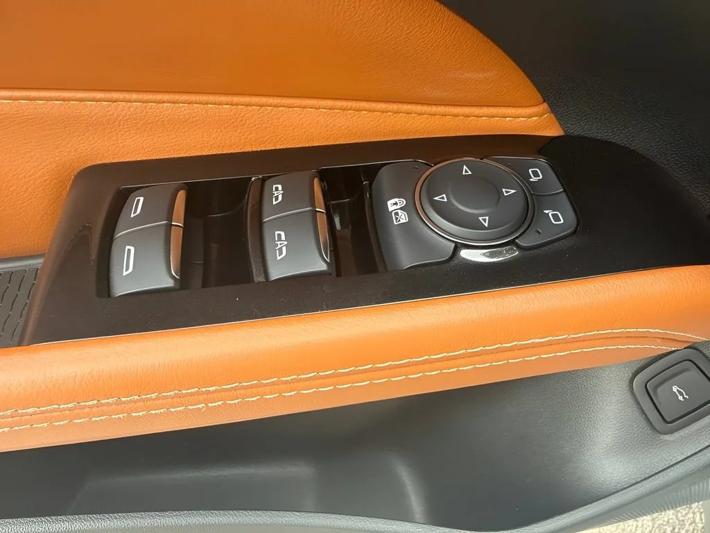 Used 2021 SATIN STEEL METALLIC Cadillac Premium Luxury image 26