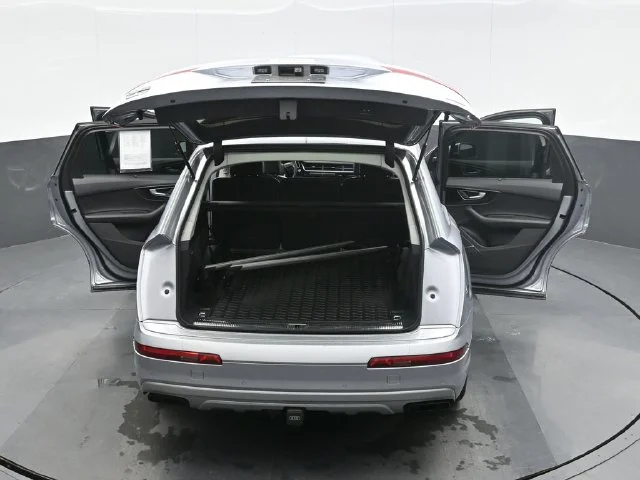 Used 2019 Silver Audi 55 Prestige image 27