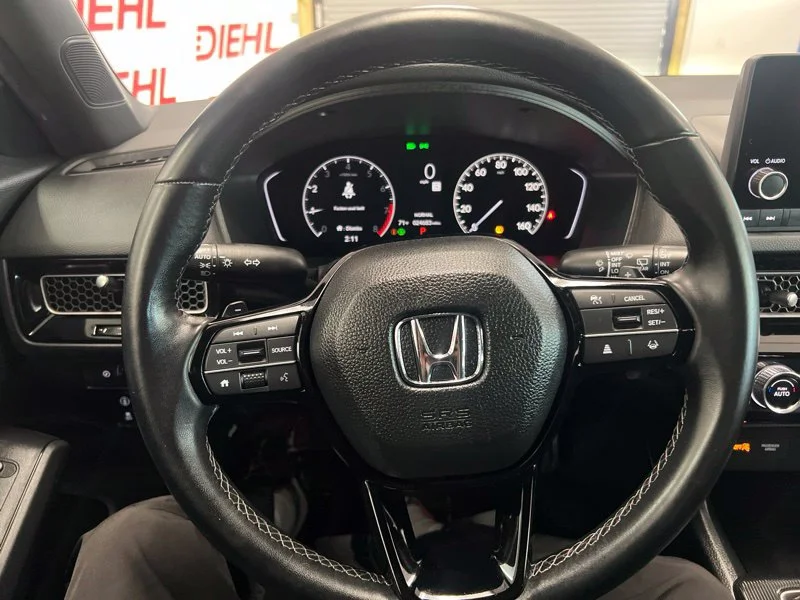 Used 2024  Honda Sport image 23