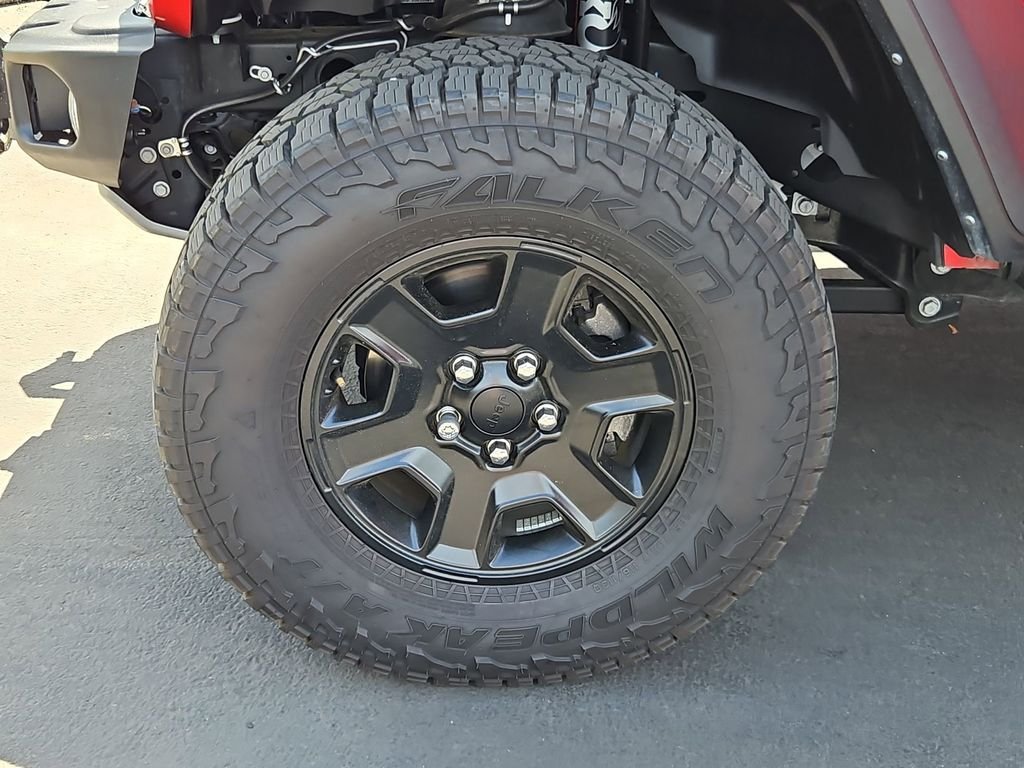 Used 2022 Firecracker Red Clearcoat Jeep Mojave image 30