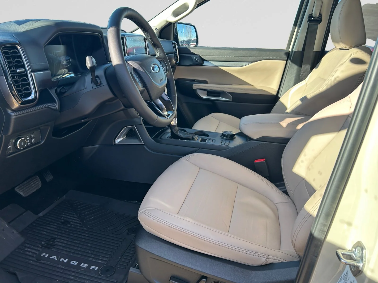 New 2025 Desert Sand Ford Lariat image 13