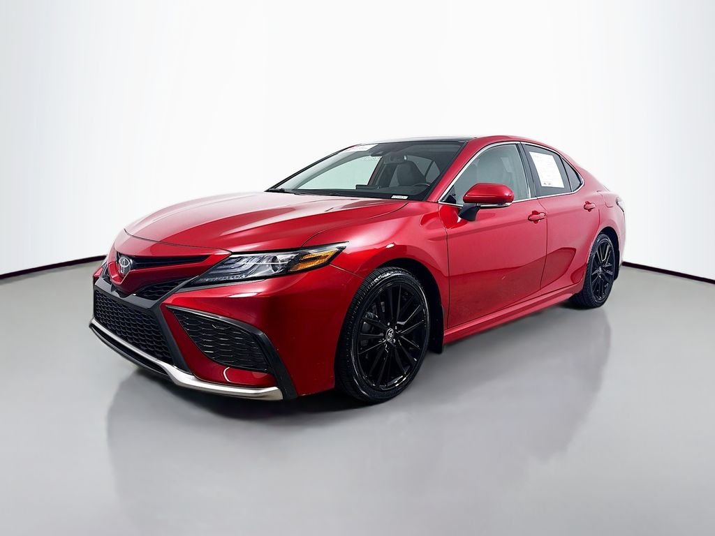 Used 2022 Supersonic Red Toyota XSE image 3