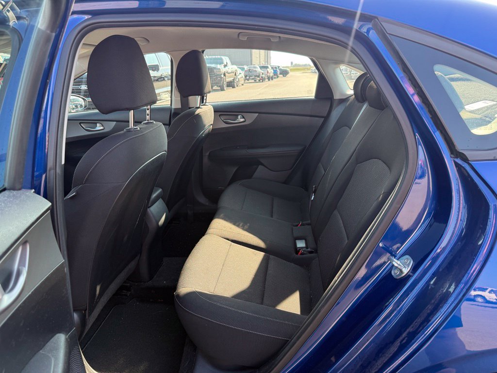 Used 2020 Blue Kia LXS image 7