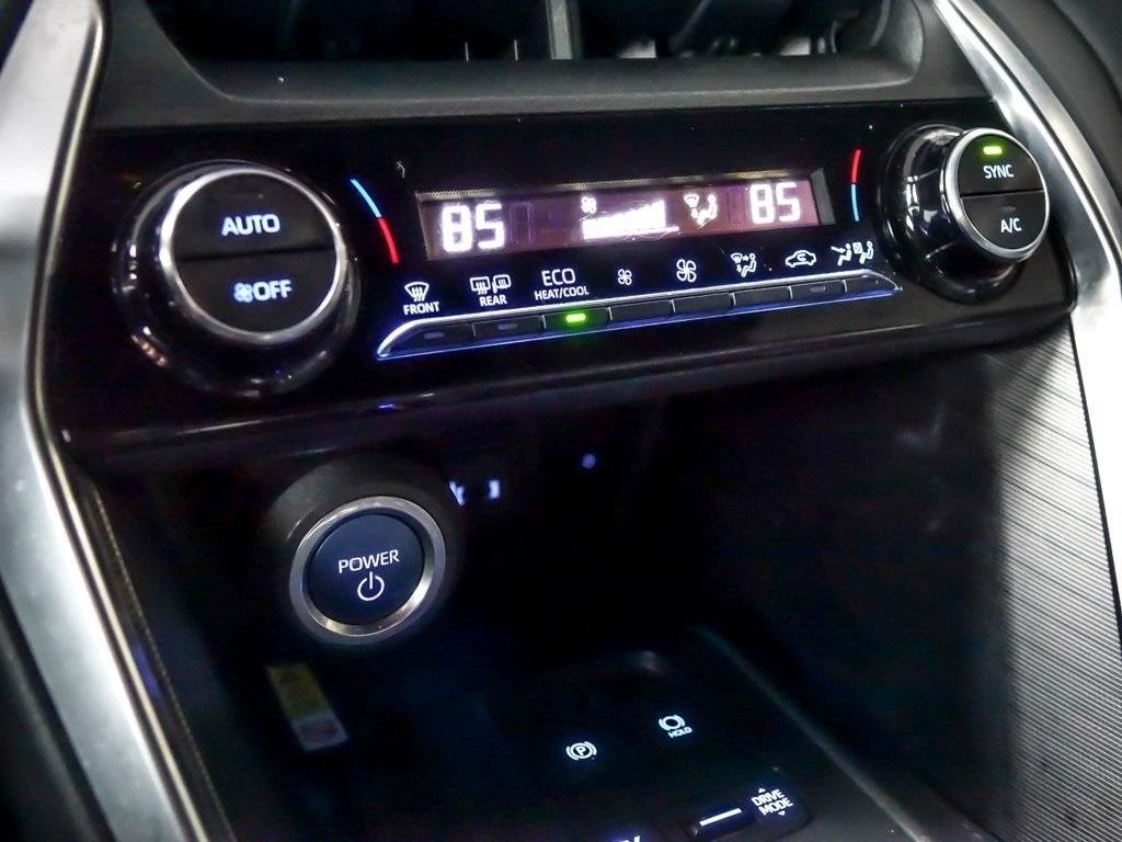 2022 TOYOTA VENZA - Image 17