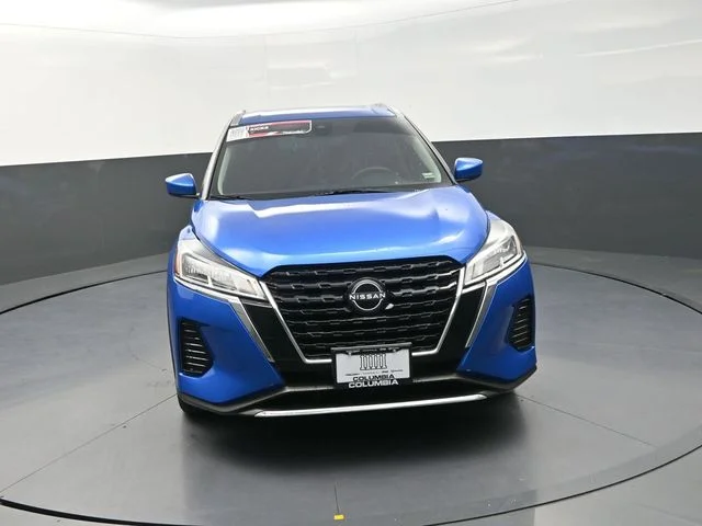 Used 2023 Blue Nissan SV image 4