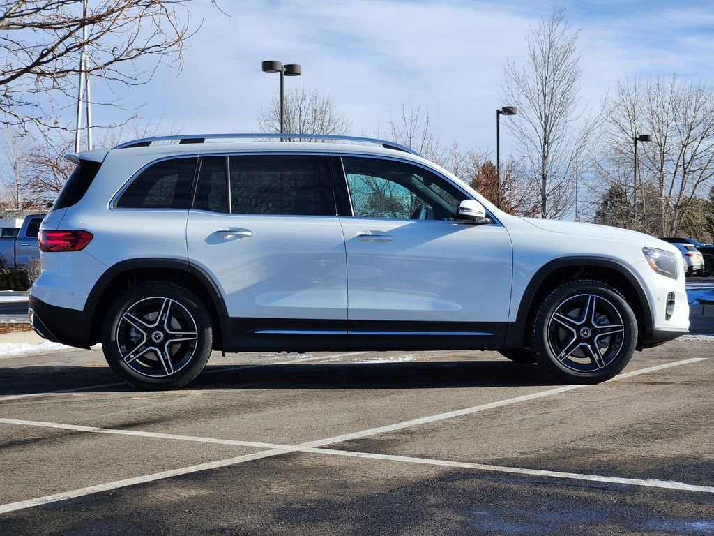 New 2026 Polar White Mercedes-Benz GLB 250 4MATIC® image 2