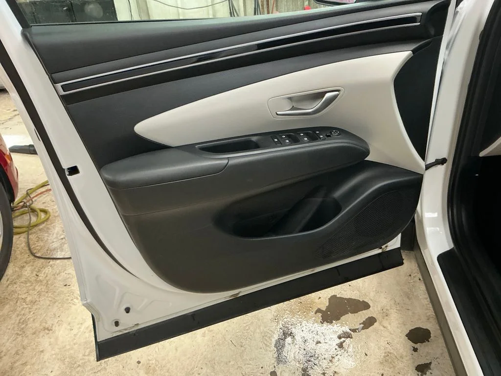 Used 2024 White Hyundai SEL image 15