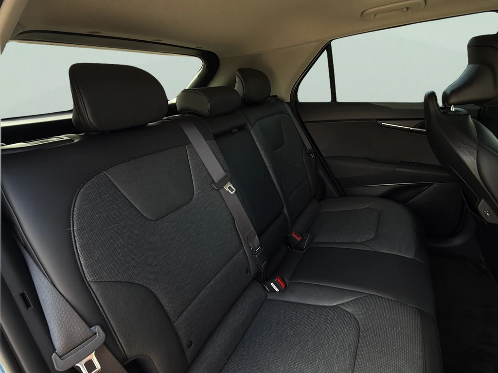 Certified Used 2024 Mineral Blue Kia Wave image 20