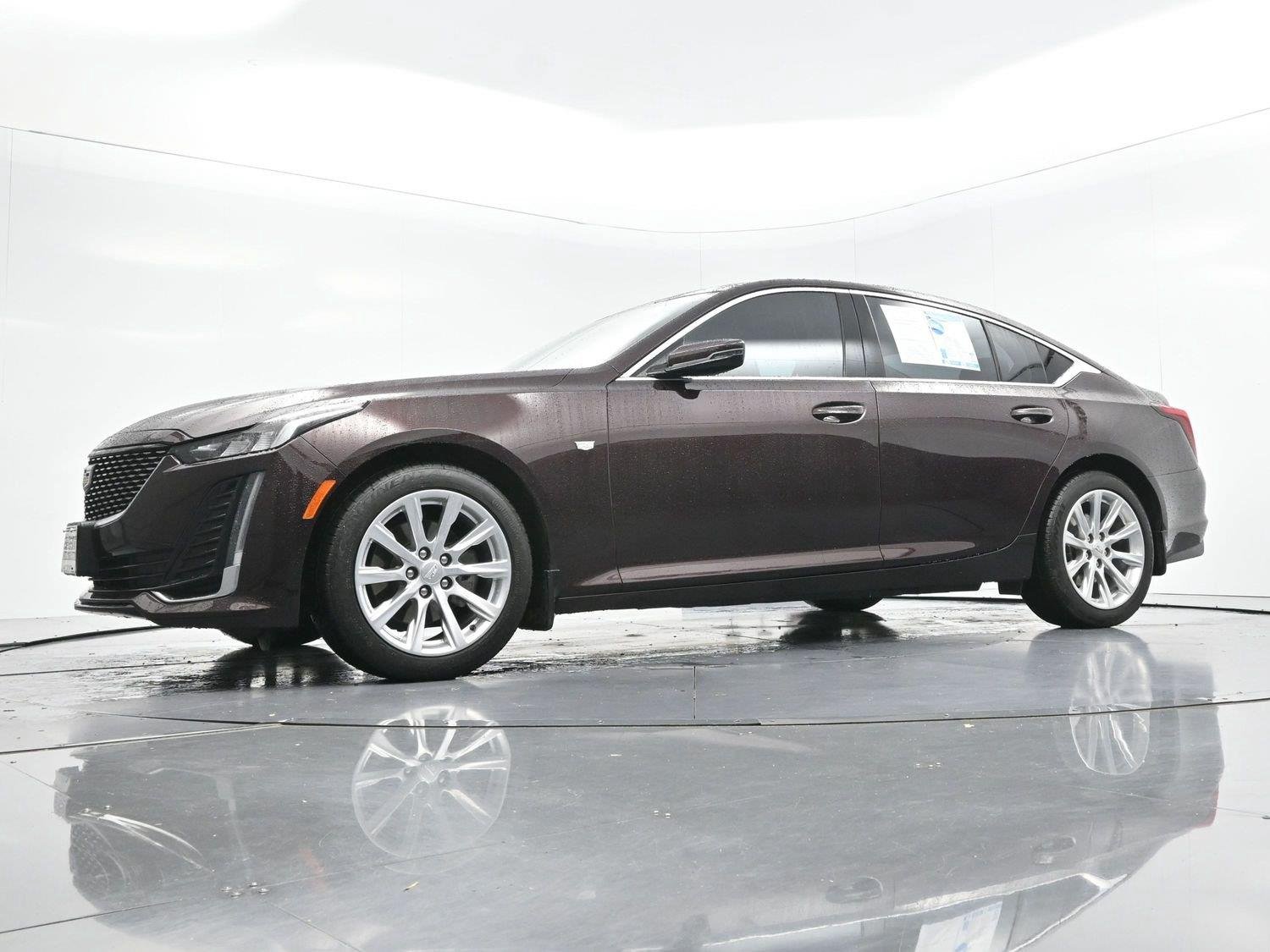 Used 2020 GARNET METALLIC Cadillac Luxury image 52