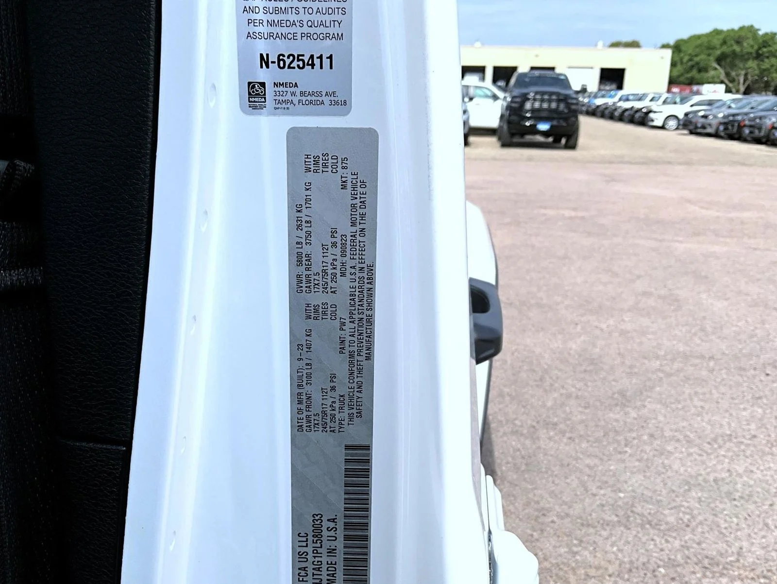 Used 2023 White Jeep Sport S image 25