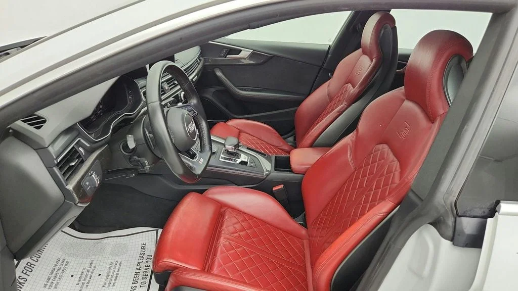 Used 2019 Glacier White Metallic Audi Premium Plus 3.0 TFSI quattro w/ B&O Sound & Magma Red Leather image 17