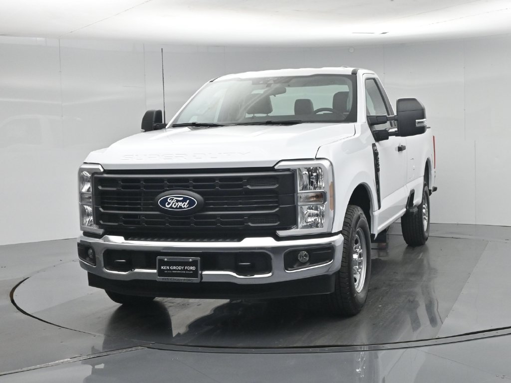 New 2027 Oxford White Ford XL image 50