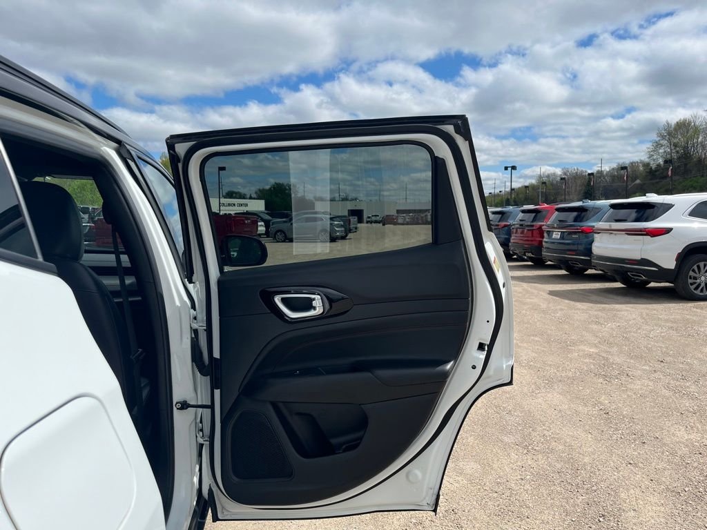 Used 2025 Bright White Clearcoat Jeep Trailhawk image 30