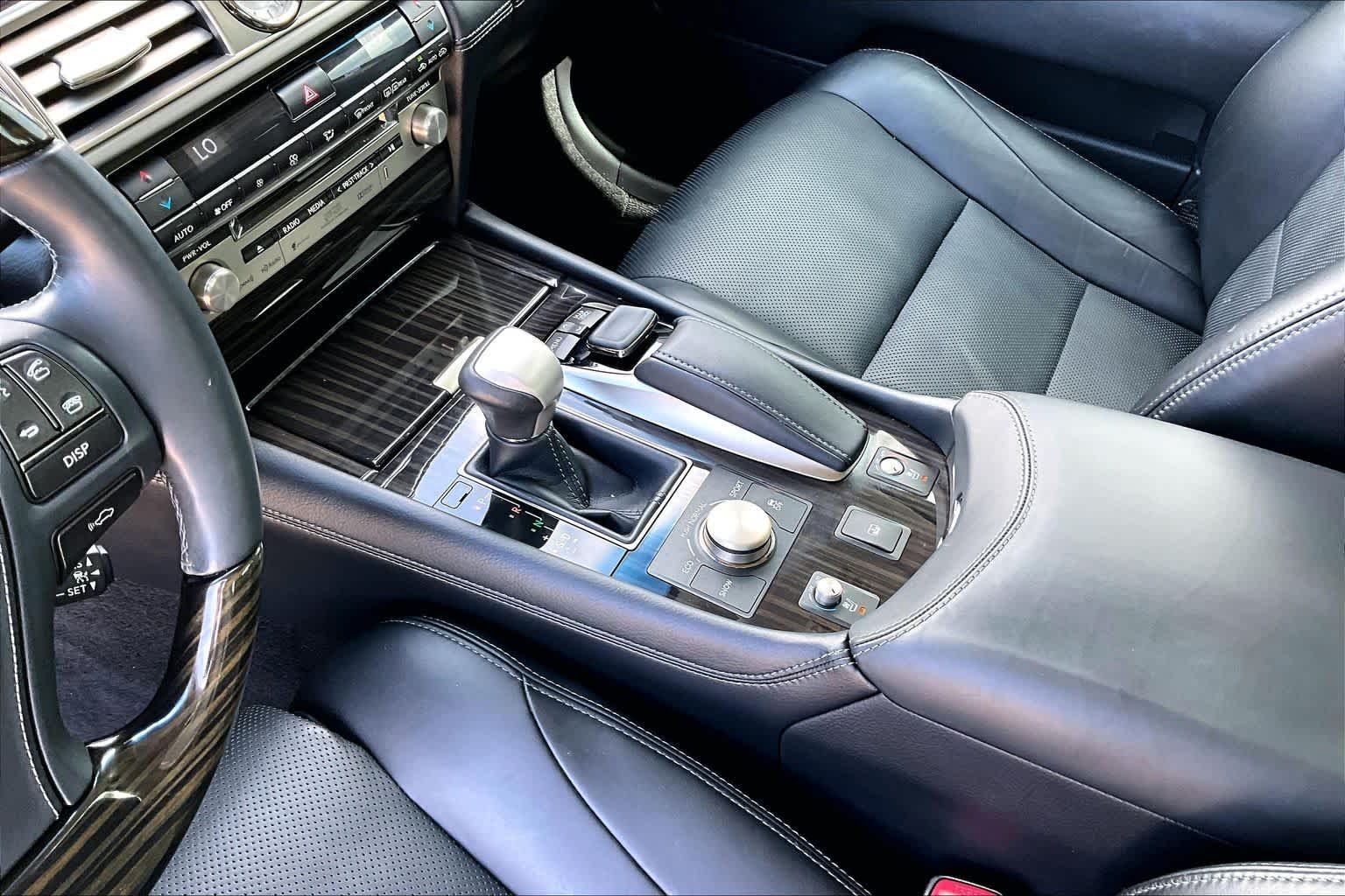Used 2015 Nebula Gray Pearl Lexus  image 17