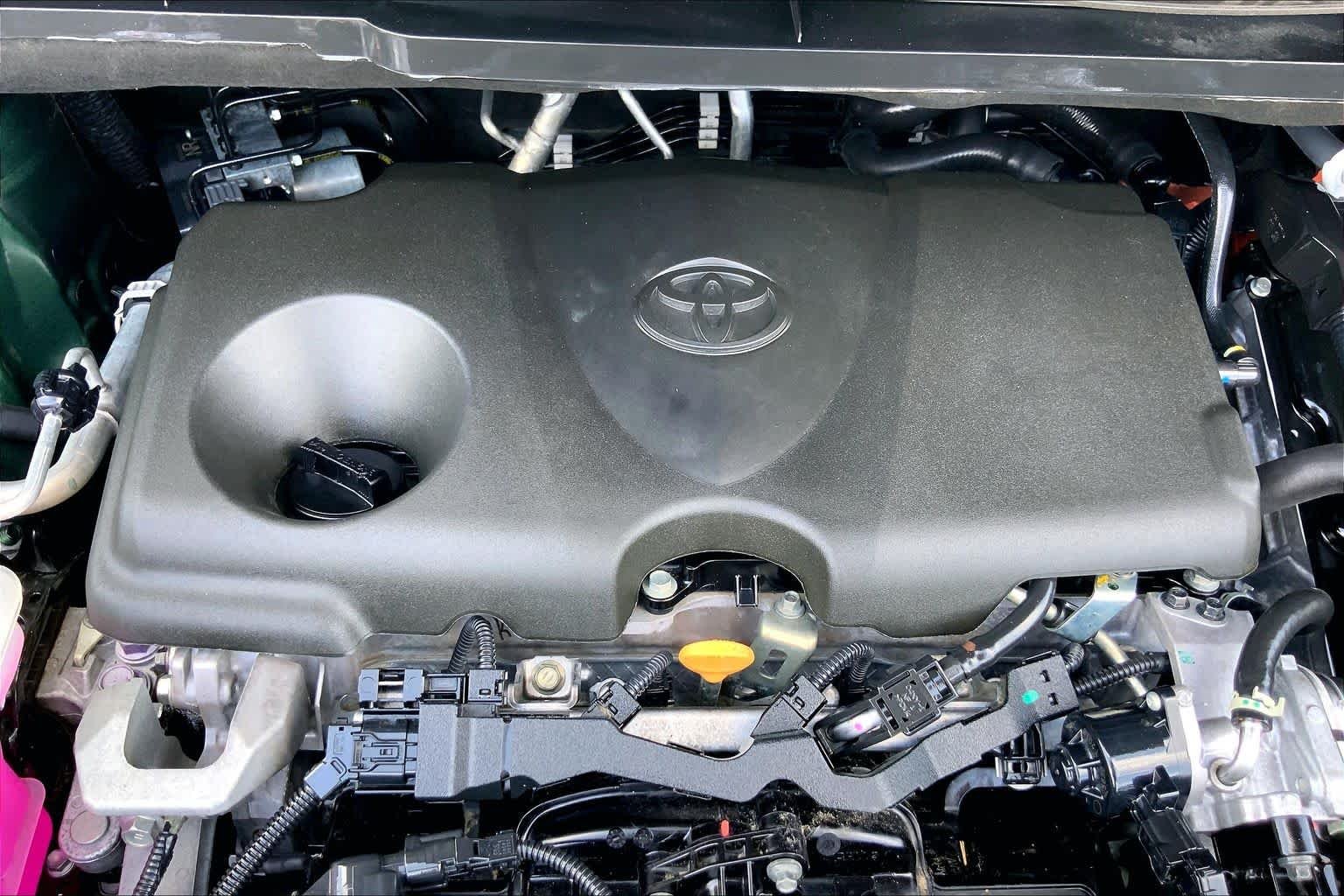 Used 2025 Cypress Toyota LE image 32