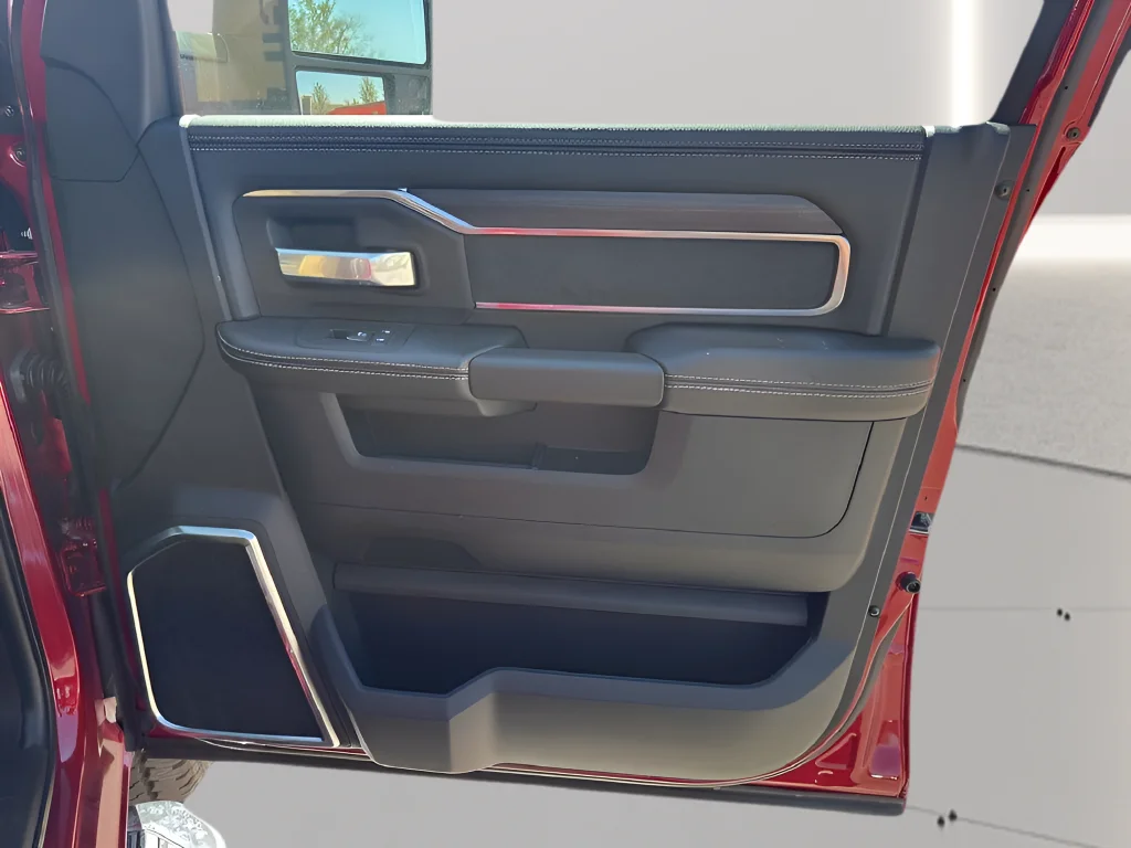 New 2026 Molten Red Pearl-Coat Exterior Paint RAM Laramie image 16