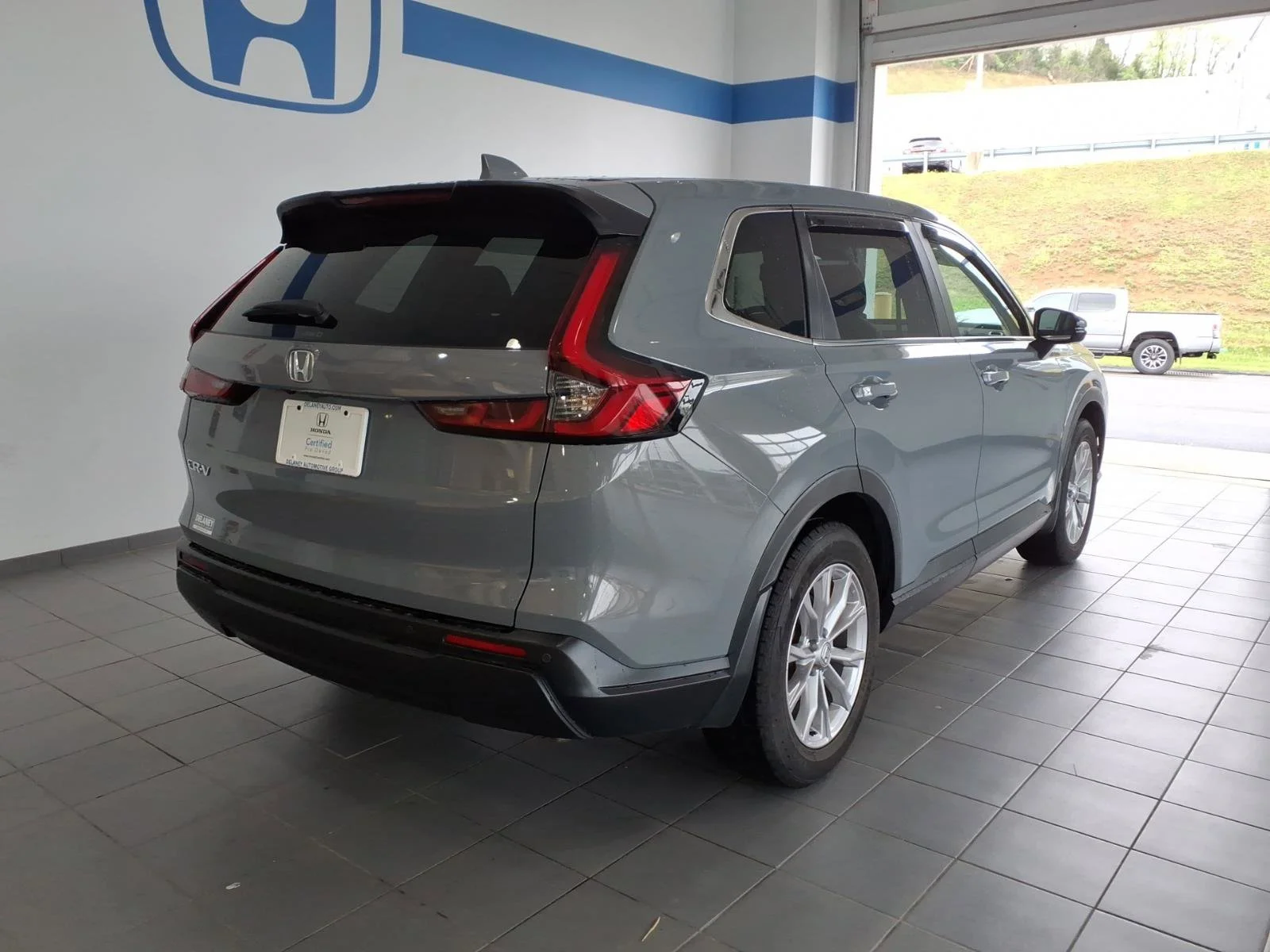 Certified Used 2024 Urban Gray Pearl Honda 1.5T AWD EX-L image 5