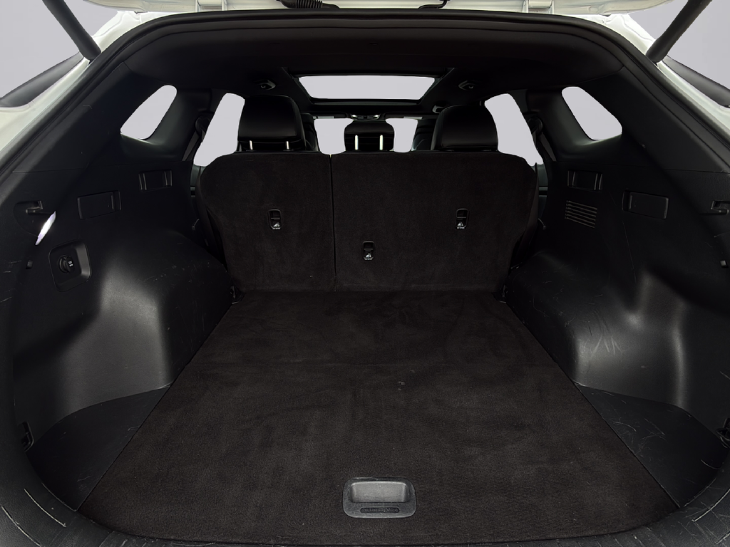 Used 2023 Glacial White Pearl Kia X-Line image 30