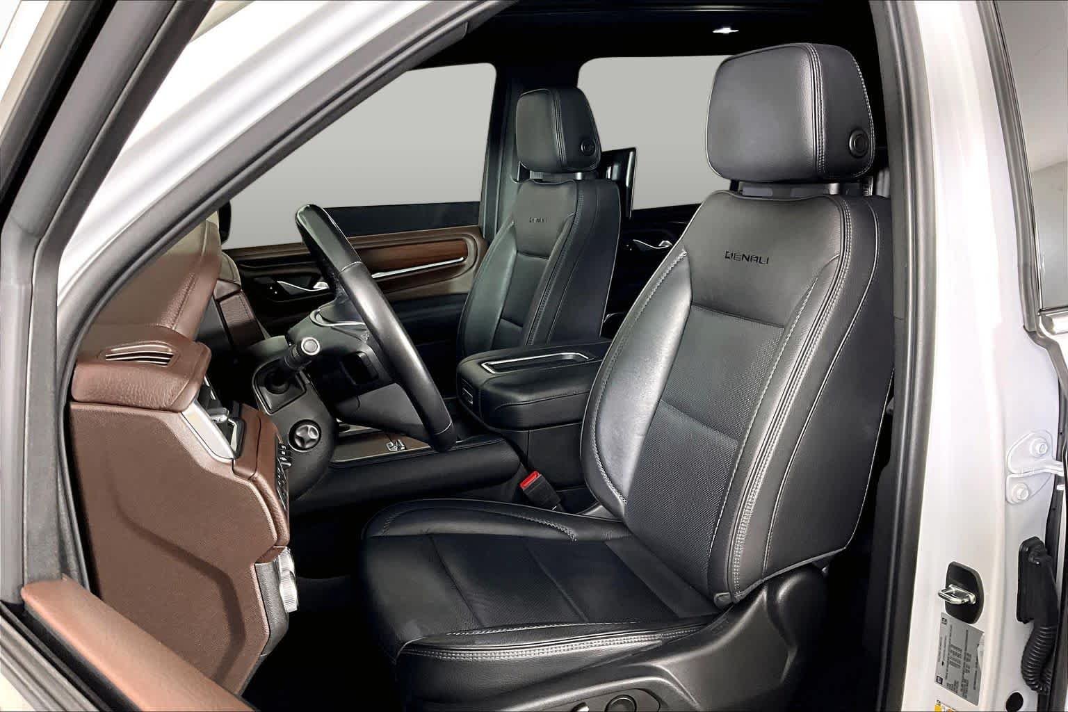 Used 2022 Summit White GMC Denali image 8