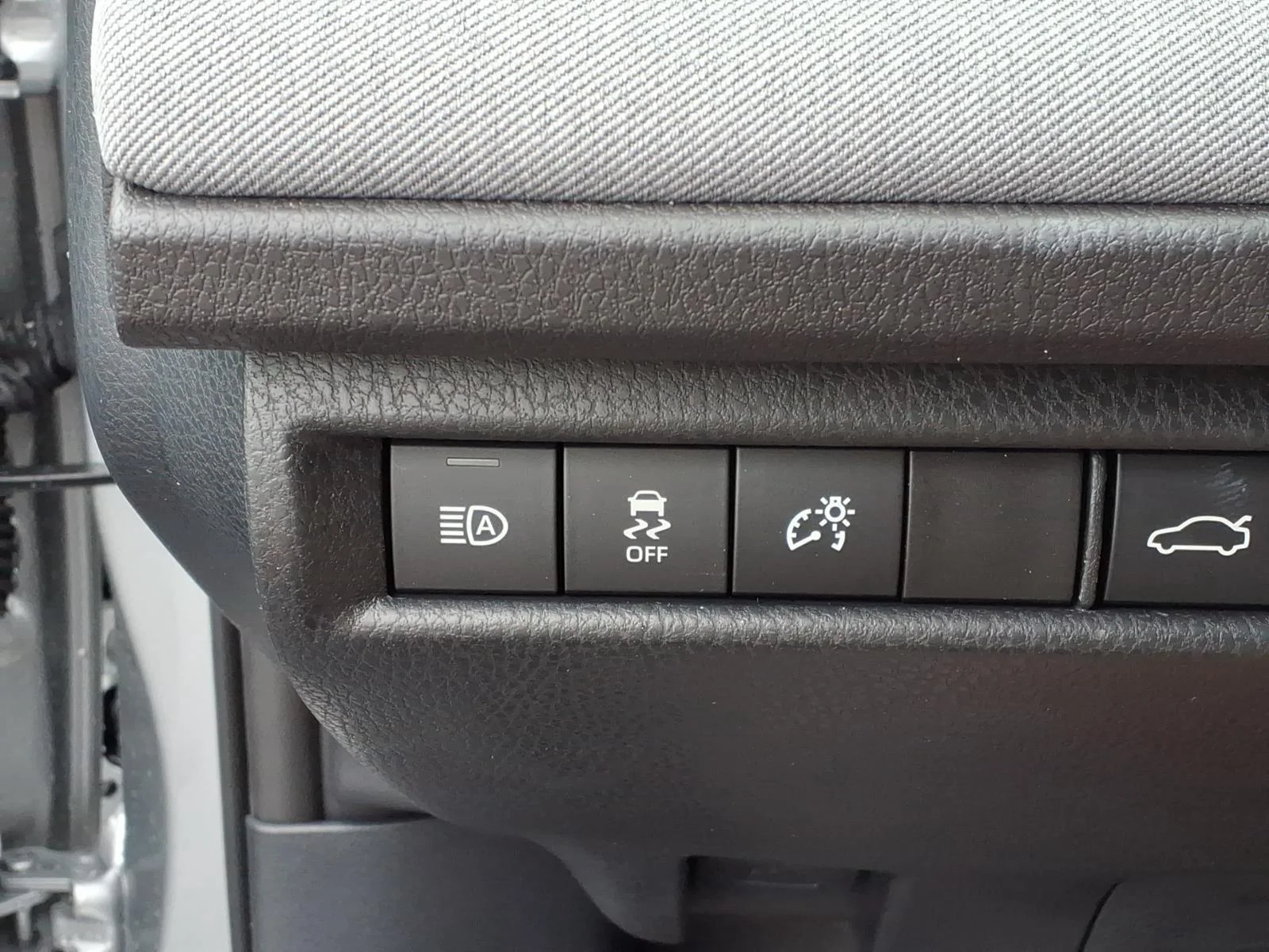 Used 2025 Celestial Silver Metallic Toyota LE image 7