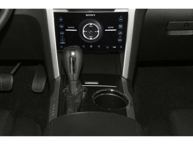 Used 2015  Ford Limited image 10