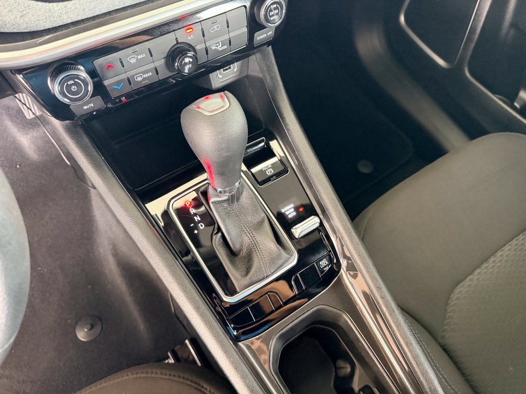 Used 2023 White Jeep Sport image 26