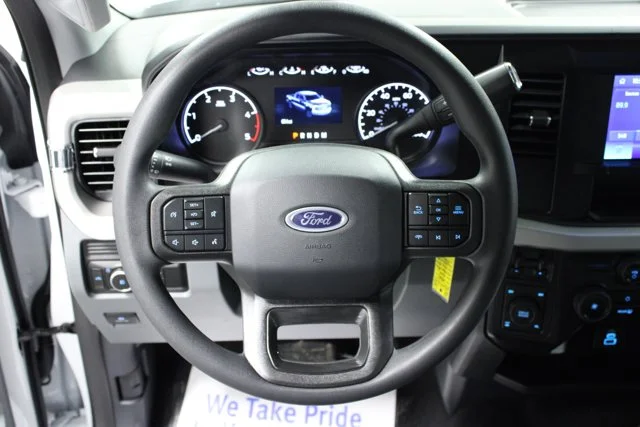 New 2026 Oxford White Ford F-250® XL image 37