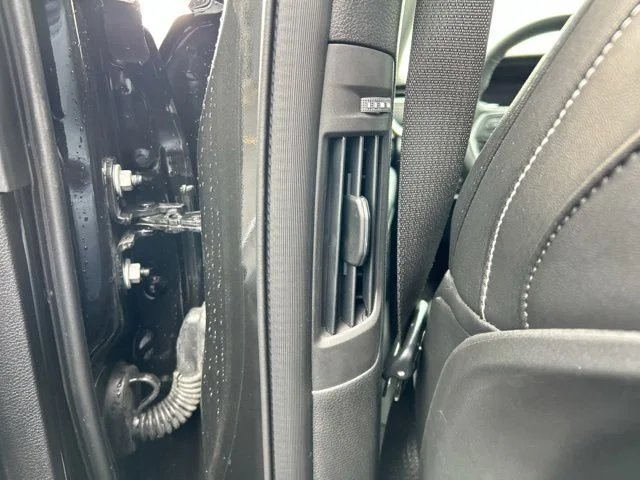 Used 2023 Gray Jeep Limited image 30