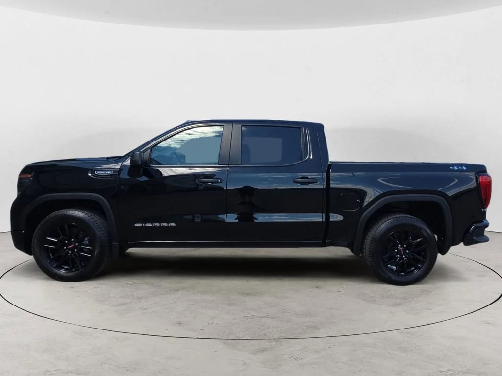 Certified Used 2024 Onyx Black GMC Pro image 2