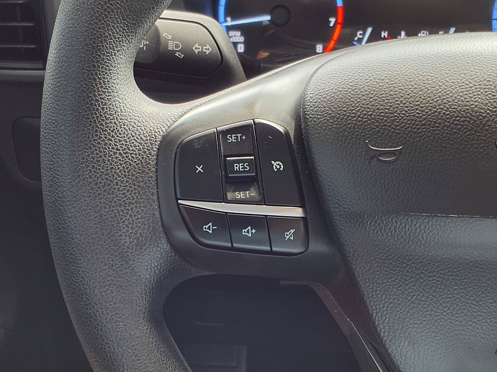 Used 2022 White Ford  image 23