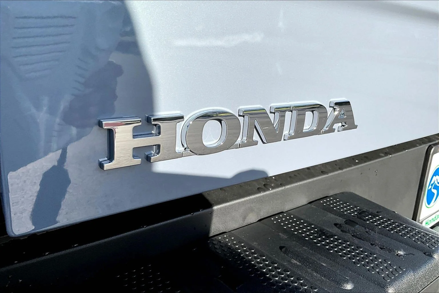 New 2026 Sonic Gray Pearl Honda RTL image 8