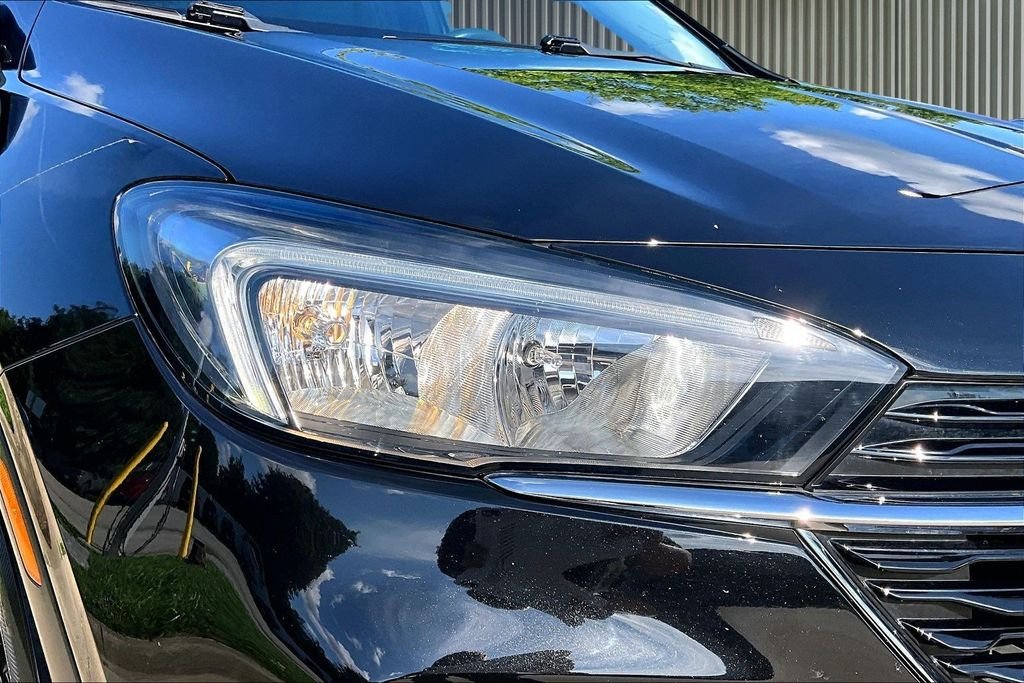 Used 2020 Black Buick Select image 30